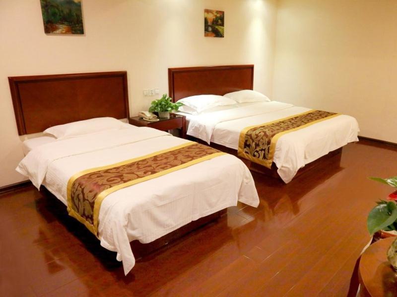 Greentree Inn Guiyang Court Street West Zhongshan Road Subway Station Business Hotel Exterior photo
