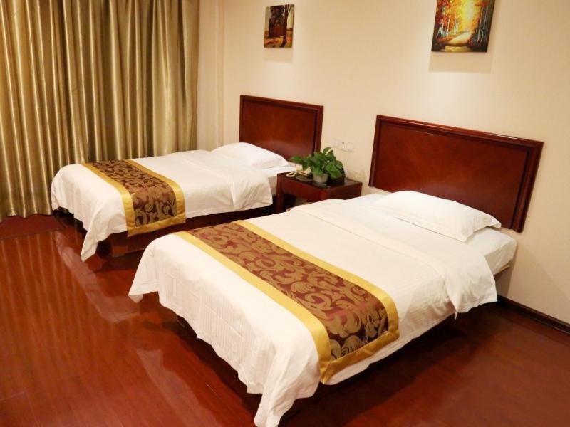 Greentree Inn Guiyang Court Street West Zhongshan Road Subway Station Business Hotel Exterior photo