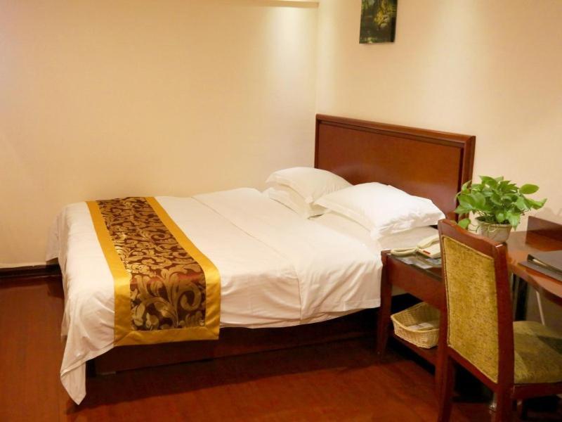 Greentree Inn Guiyang Court Street West Zhongshan Road Subway Station Business Hotel Exterior photo
