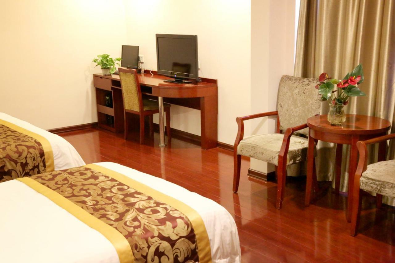 Greentree Inn Guiyang Court Street West Zhongshan Road Subway Station Business Hotel Exterior photo